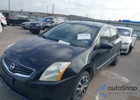 2011 Nissan Sentra 2.0S z USA, uszkodzony, nr VIN 3N1AB6AP6BL729786